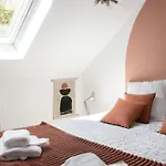 Chez Manou, Appt Spacieux Et Elegant Proche