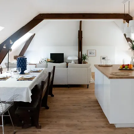 Chez Manou, Appt Spacieux Et élégant Proche Apartamento *
